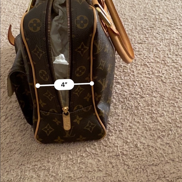 Louis Vuitton Manhattan GM - Picture 13 of 16